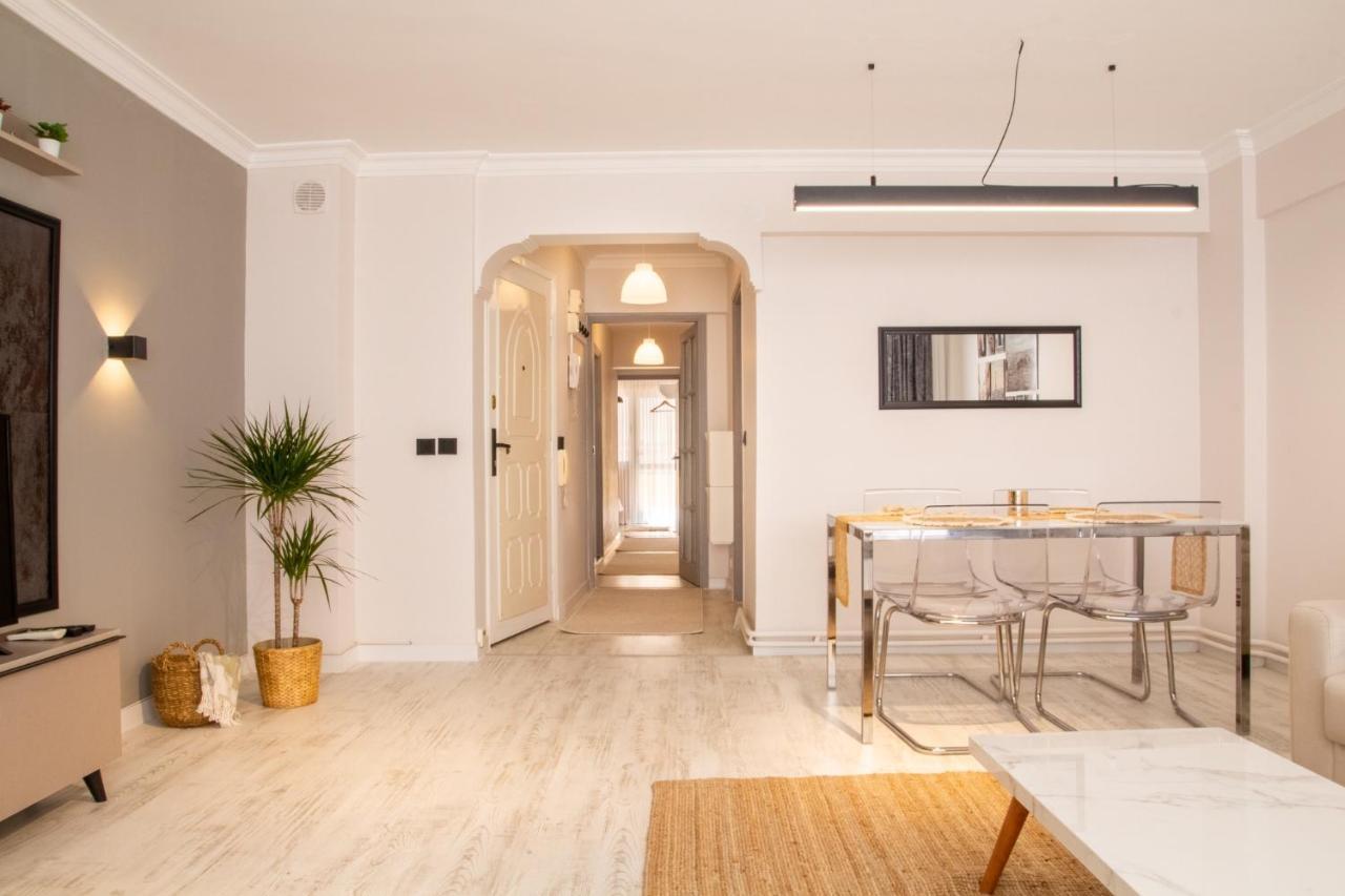 Appartement Gorgeous Flat With Balcony In Izmir Konak Extérieur photo